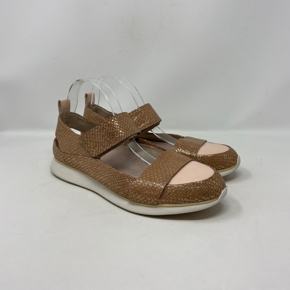 Clarks Narrative Mary Jane Comfort Flats Size 9.5